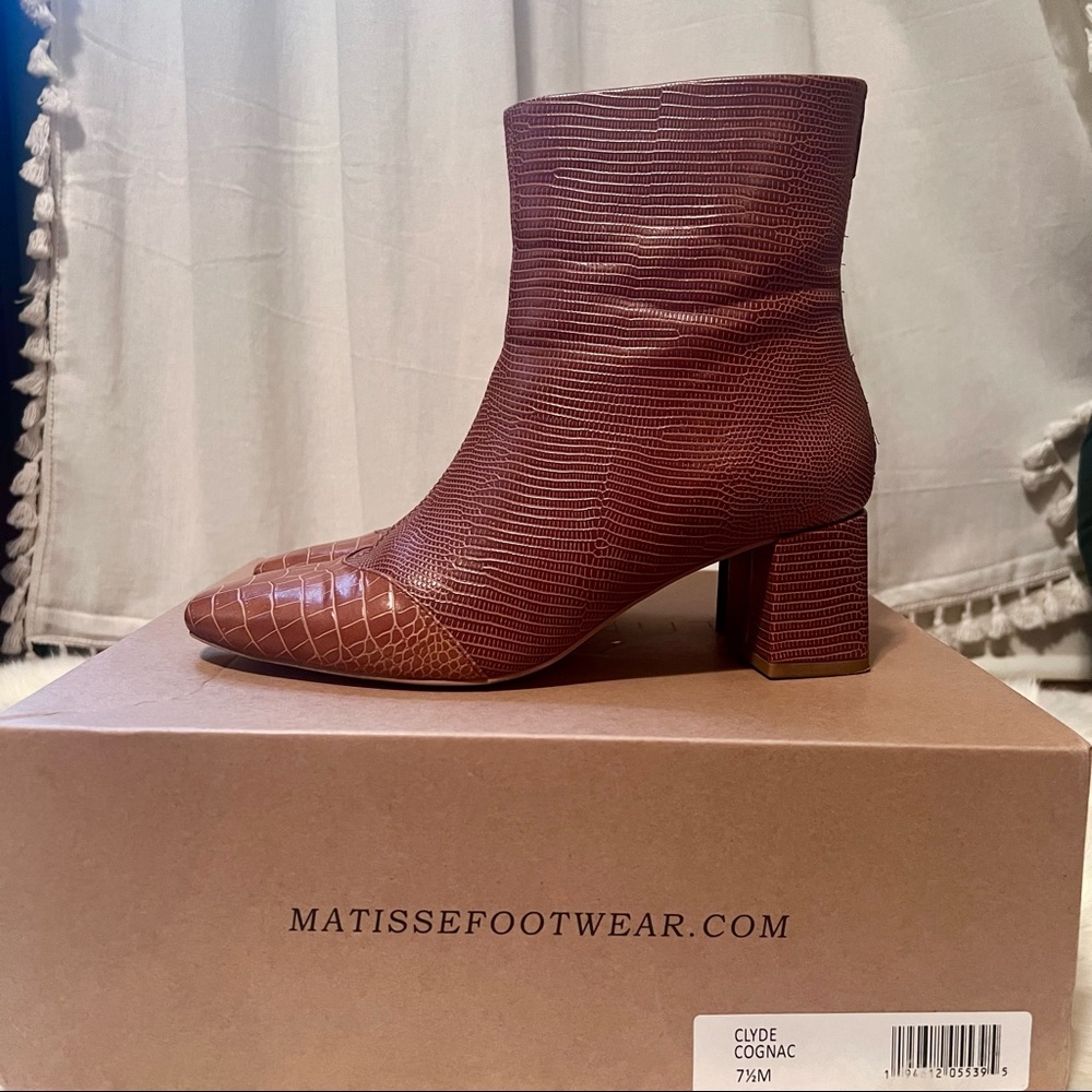 Coconuts by Matisse Clyde Cognac Ankle Boot Size 7.5